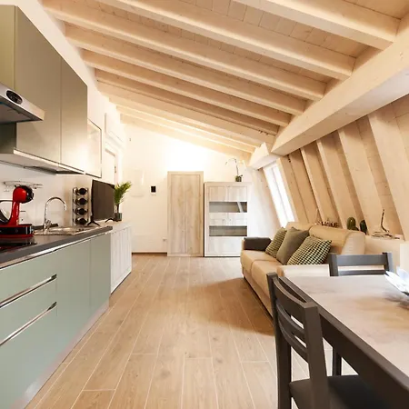 Guinizzelli 4 Apartment