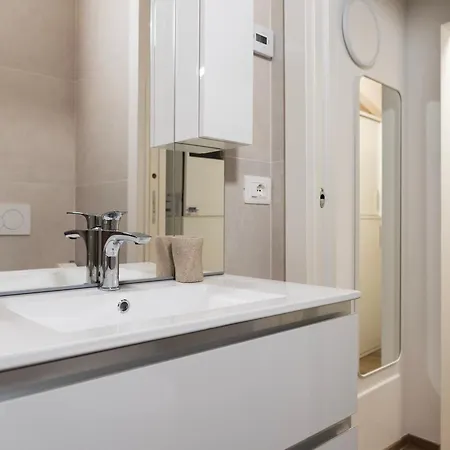 شقة Guinizzelli 4