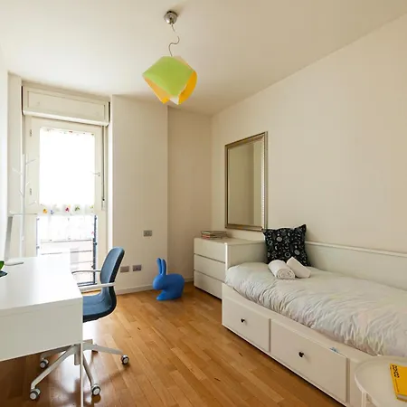 Youhosty - Savona 122 *