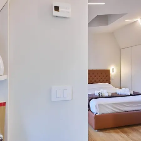 Apartment Attico Lussuoso Con Spa A 10 Min Dal Duomo Milan