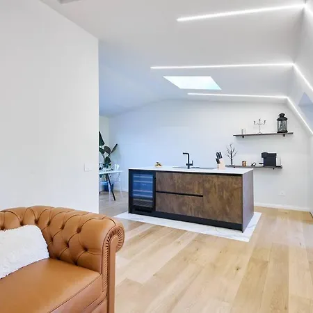 Apartment Attico Lussuoso Con Spa A 10 Min Dal Duomo