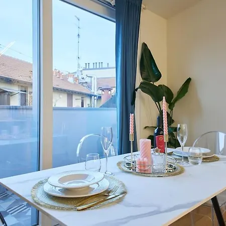 Attico Lussuoso Con Spa A 10 Min Dal Duomo Apartment Milan