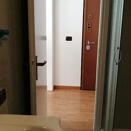 Monolocale Zona Loreto Mm1 Pasteur P1 아파트 밀라노