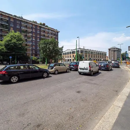 The Rent - Cozy Close To Navigli Daire Milano