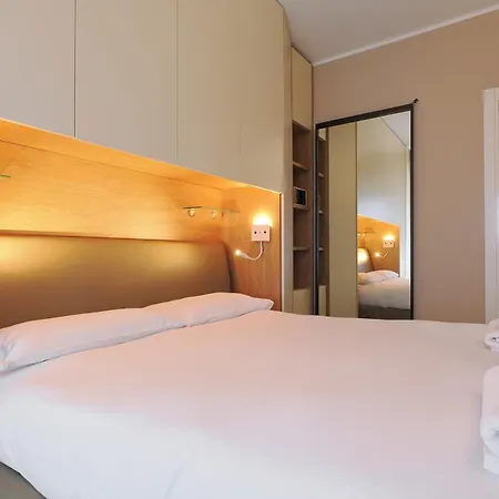 Mila Venosa Апартаменты Милан