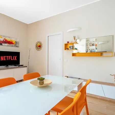 Easy Isola Apartament