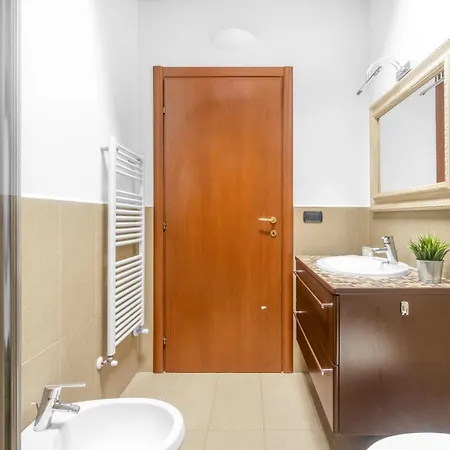 Apartment Tar5 -20 Minutes From Duomo- Design-elegant