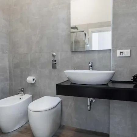 Fieramilano-san Siro Exclusive Milanese House *