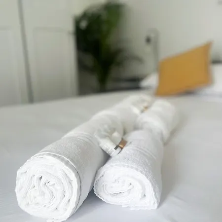 Xenia - Fashion Week Near Navigli Lägenhet *