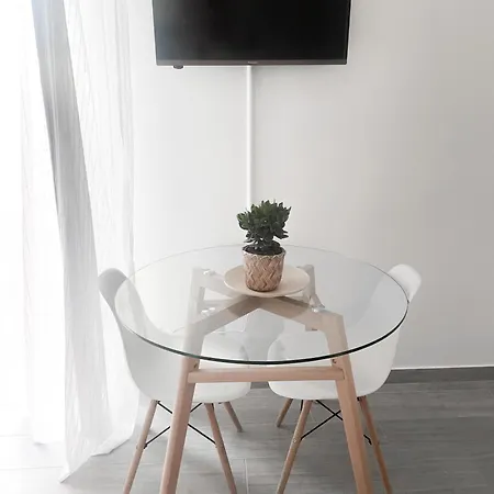 Xenia - Fashion Week Near Navigli Lägenhet *