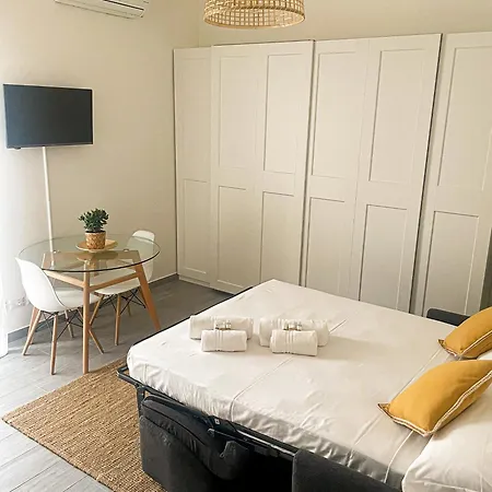 Lägenhet Xenia - Fashion Week Near Navigli Milano