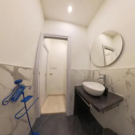 N&ghomesweethome Gogh Elegante E Confortevole Apartment