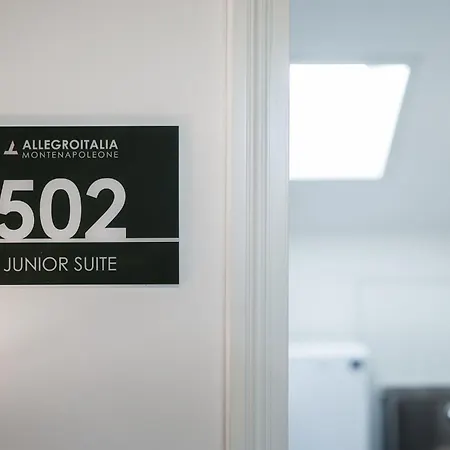 Allegroitalia Penthouse Montenapoleone شقة