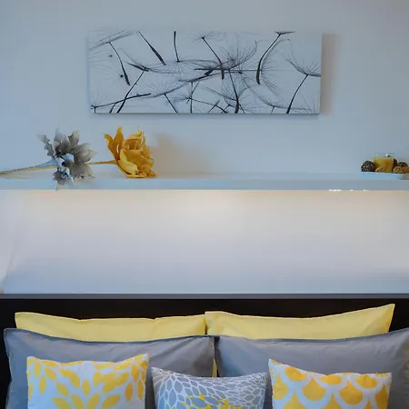 Xenia - Modern, Quiet And Cozy *