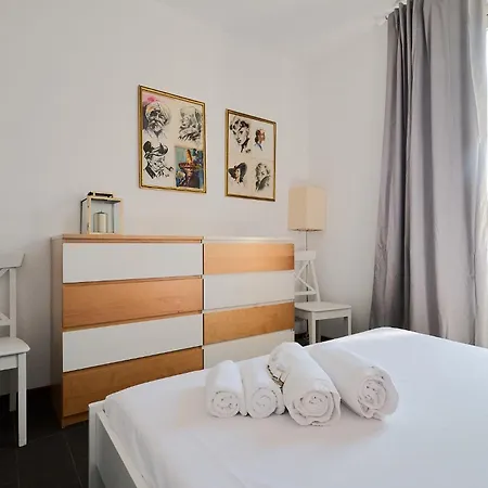 Rustic And Cozy In Navigli Apartment