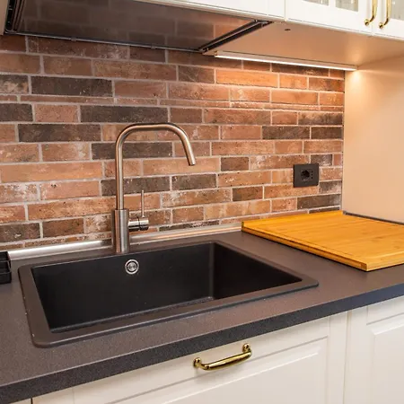 Accogliente A Pochi Passi Dalla Metro, San Siro E Con Aria Condizionata Milano