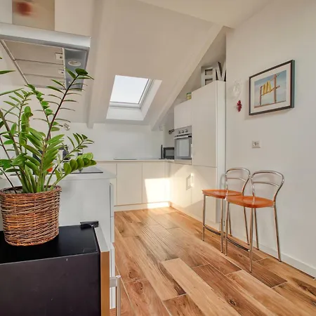 아파트 Just Urban - Esclusivo Attico Con Balcone Vista Duomo - 5min M4