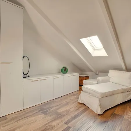 Just Urban - Esclusivo Attico Con Balcone Vista Duomo - 5min M4 아파트 *