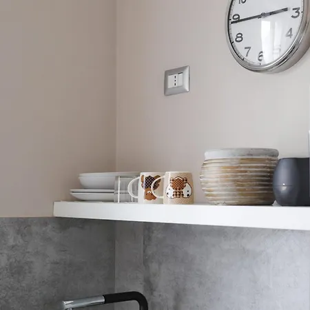 Station 33 Via Sammartini Apartment Milan