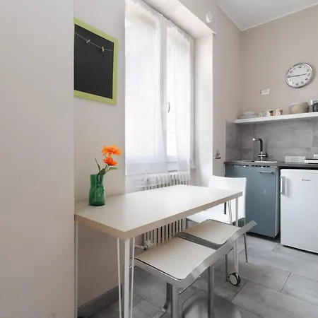 Apartment Station 33 Via Sammartini