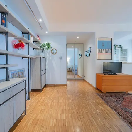 Xenia - Cozy Two-room Apt In Isola Area 米兰