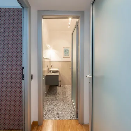 Apartamento Xenia - Cozy Two-room Apt In Isola Area *