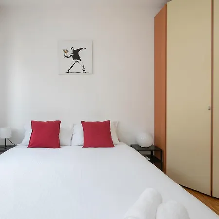 Xenia - Cozy Two-room Apt In Isola Area Apartamento