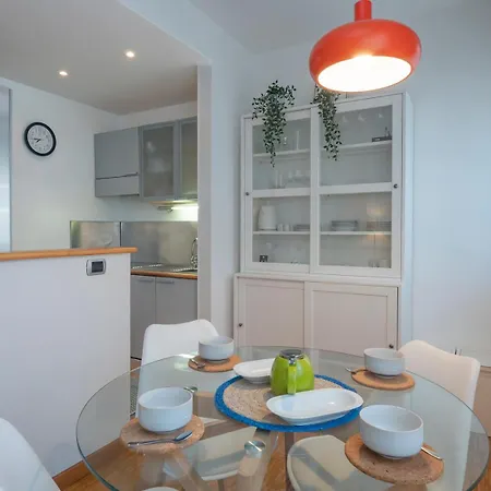 Xenia - Cozy Two-room Apt In Isola Area Apartamento *