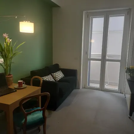 Corso Lodi 6 Milano Porta Romana - Bellissimo Nuovo Appartamento Con 2 Camere Da Letto E Due Bagni - Beautiful Newly Decorated 2 Bedrooms 2 Bathrooms With Free Parking Per Selected Qualifying Rate - Metro Subway Porta Romana 6 Minutes To Duomo Cathed Milan