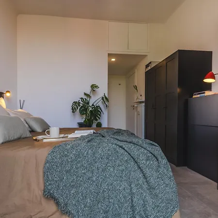 Cozy Retreat In The City Center
