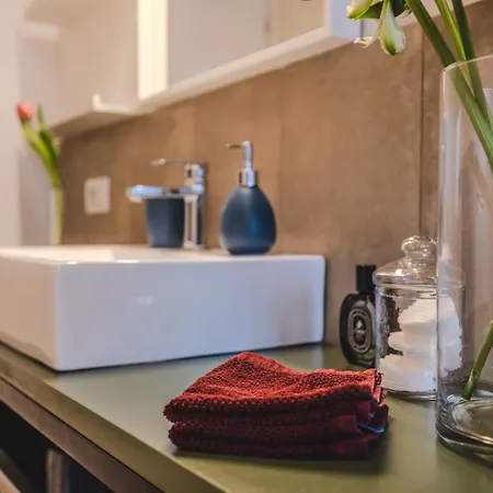 Apartment Cozy Retreat In The City Center