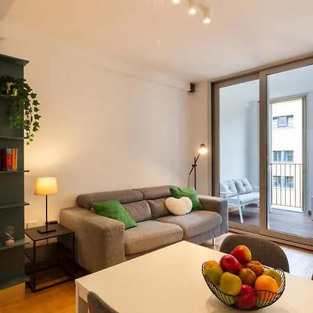 Apartment Suzzani 96 - Bicocca Area *