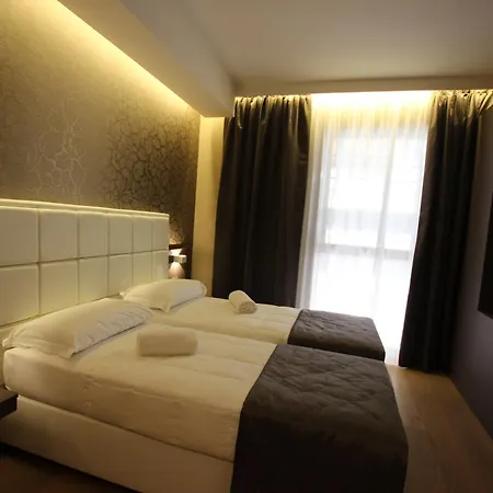 Mokinba Baviera Hotel Milan
