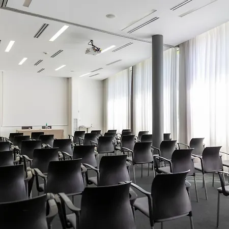 H2c Milanofiori Hotel 4*