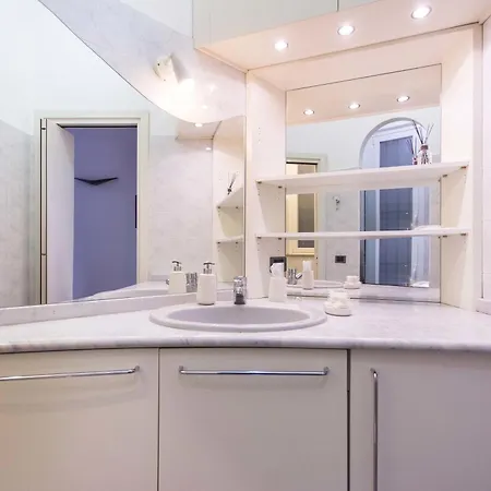 Flat In Duomo דירה מילאנו