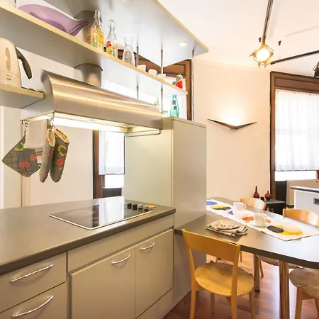 Flat In Duomo Apartment *