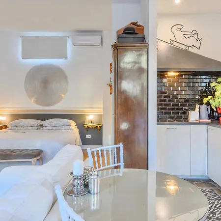 Apartament Aida *
