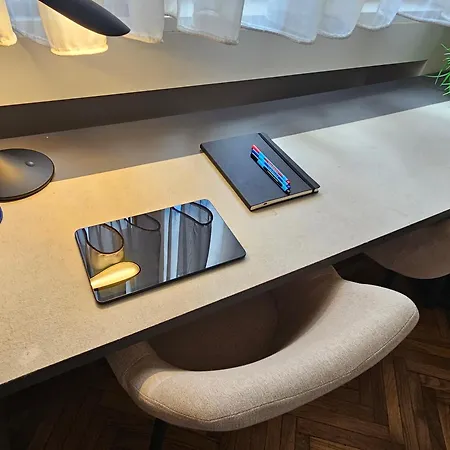 Exclusive Floor 2-bedroom Flat * Milán