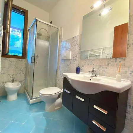 Appartement Conte Rosso House, Con Doppia Terrazza In Coorte Tranquilla A Due Passi Da Stazione E Metropolitana Lambrate Milan