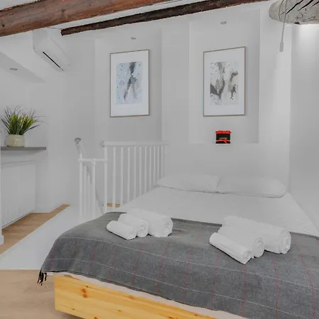 Apartment Duomo-isola Design-self Check-in