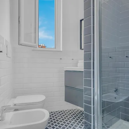 Duomo-isola Design-self Check-in * Mailand