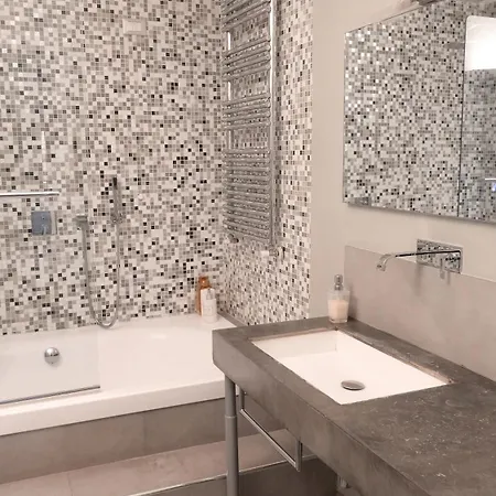 Comecasa 3 Bedrooms In Navigli Apartment