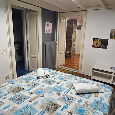 Apartment House In The Center Of *