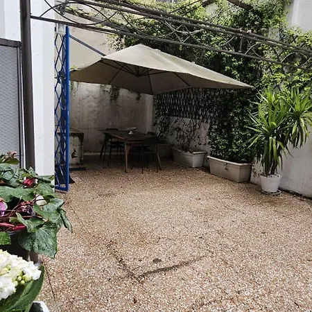 House In The Center Of Apartment *