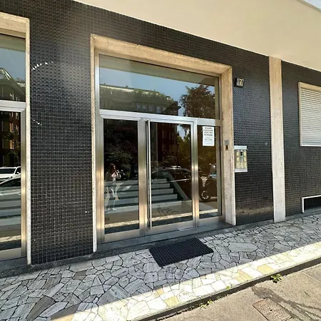 Difronte A San Siro Apartment Milan