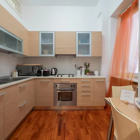 Apartment Orange *