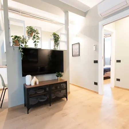 Ihost Luxury -free Parking- Plana 6 Apartment