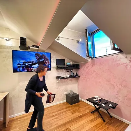 Brera Smart Attic With Self Check-in Near Porta Garibaldi *