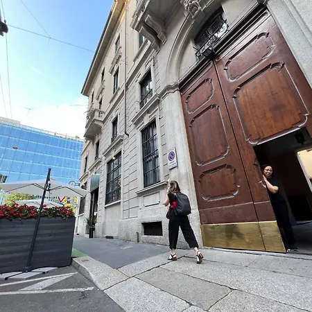 شقة Brera Smart Attic With Self Check-in Near Porta Garibaldi *