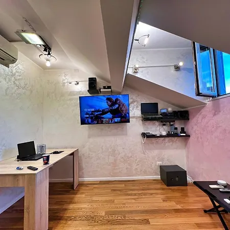 Brera Smart Attic With Self Check-in Near Porta Garibaldi شقة